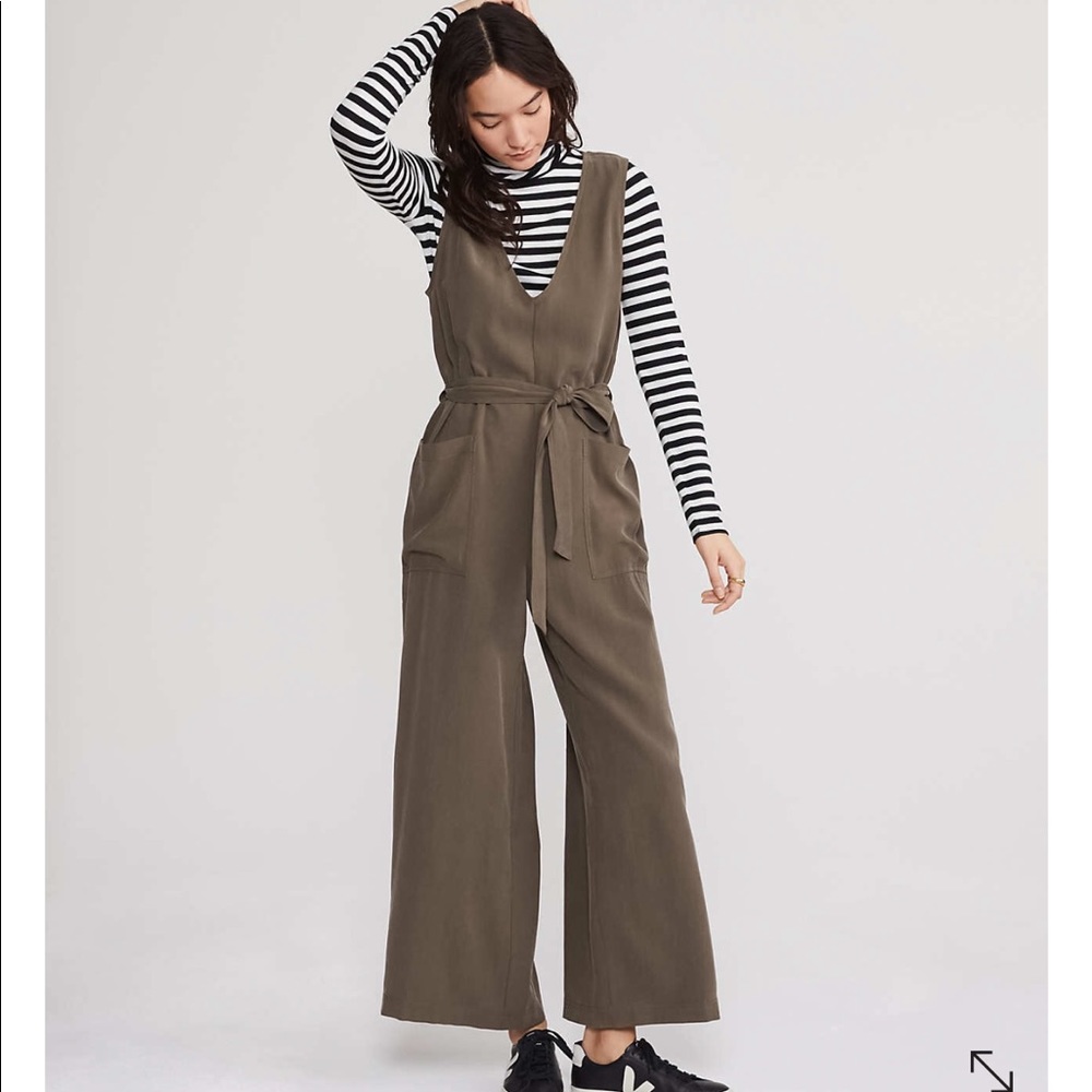 Lou & Grey Fluid Tie waist jumpsuit